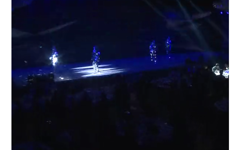 杏耀注册2016年代理商大会镜面舞表演