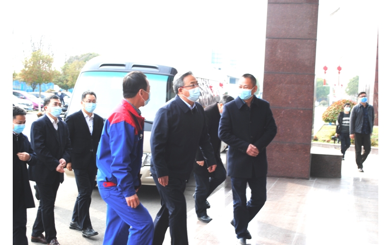 宿迁市委书记王昊一行莅临杏耀电源有限公司指导疫情防控工作